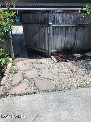 105 Williamsburg Circle B, Lafayette, LA 70508