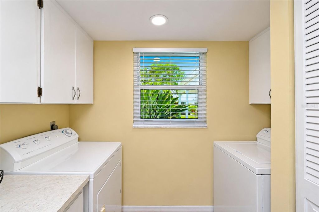 Image 13 of property listing at 9406 ANDOVER CIRCLE, Bradenton, FL 34210