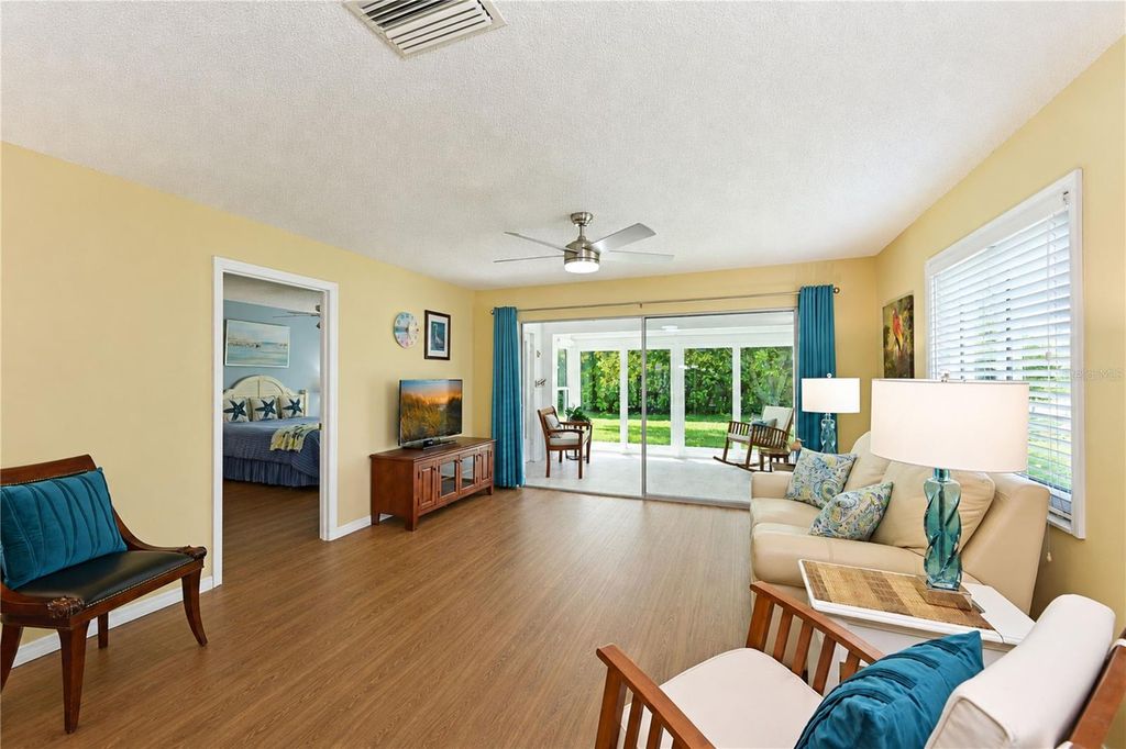 Image 15 of property listing at 9406 ANDOVER CIRCLE, Bradenton, FL 34210
