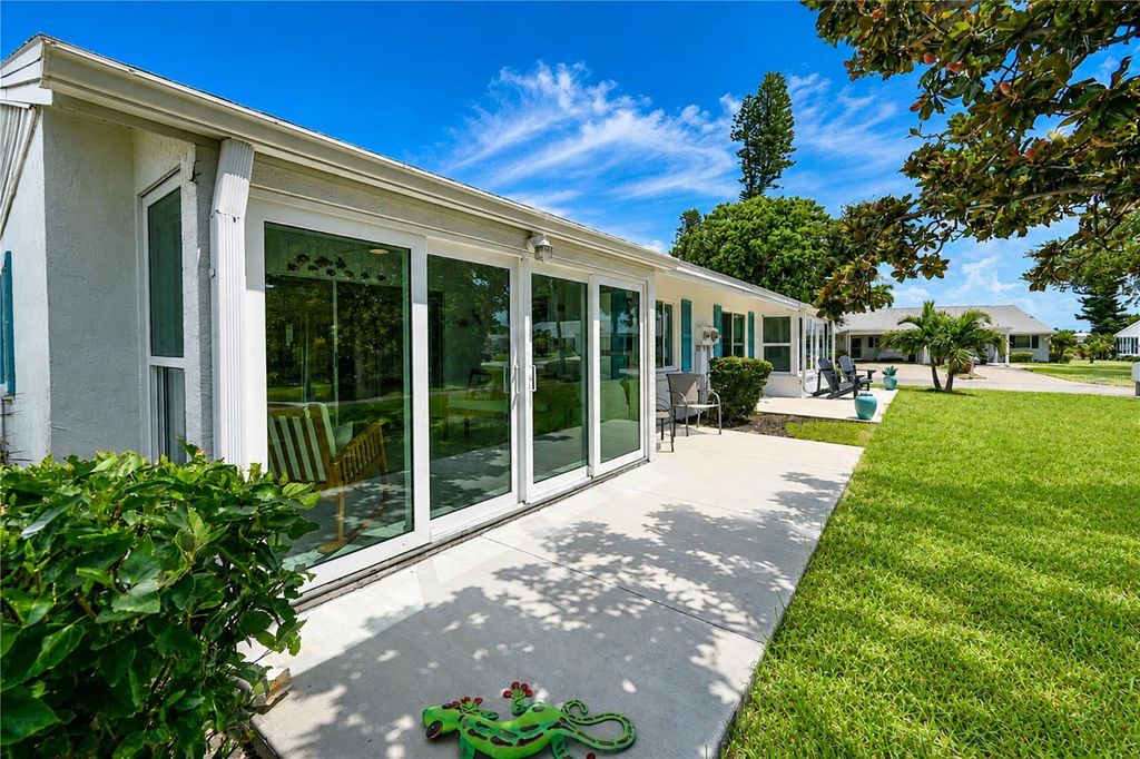 Image 22 of property listing at 9406 ANDOVER CIRCLE, Bradenton, FL 34210