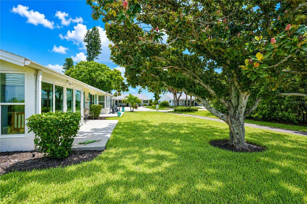 Image 23 of property listing at 9406 ANDOVER CIRCLE, Bradenton, FL 34210