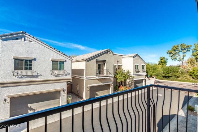 3059 N 33rd Place, Phoenix, AZ 85018