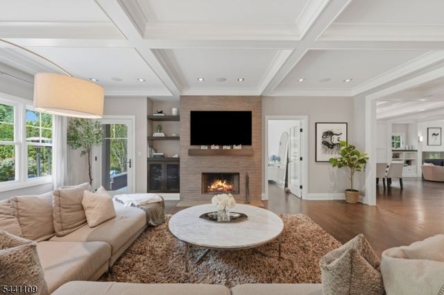 171 Tennyson Dr, Millburn Twp., NJ 07078