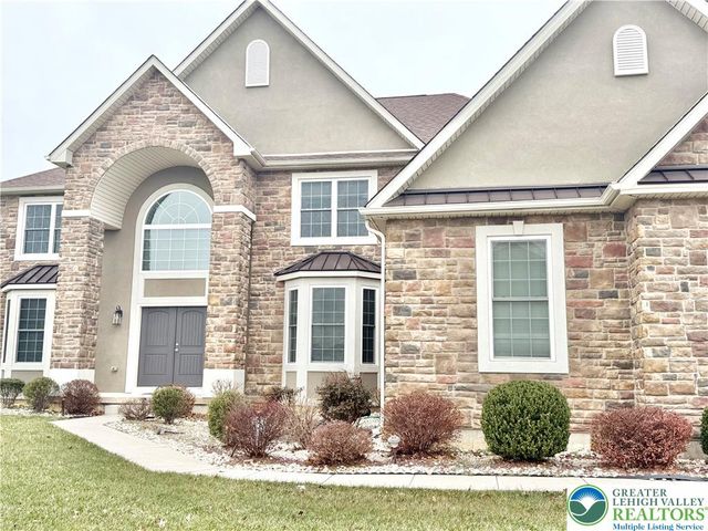 37 Saddle Lane, Palmer Twp, PA 18045