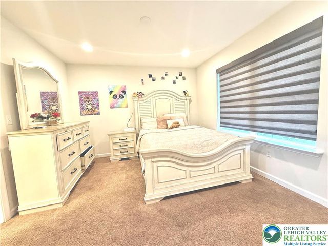 37 Saddle Lane, Palmer Twp, PA 18045