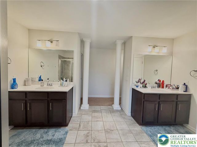 37 Saddle Lane, Palmer Twp, PA 18045