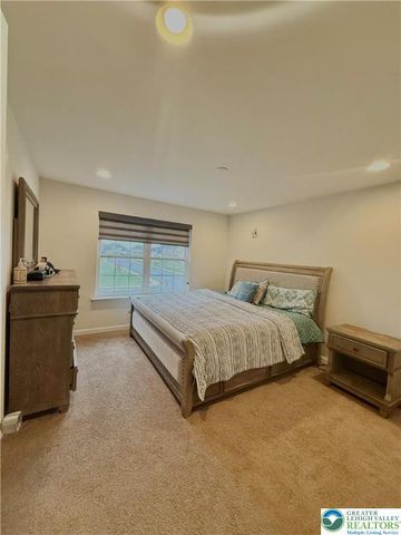 37 Saddle Lane, Palmer Twp, PA 18045