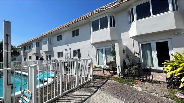 840 Pine Dr 104, Pompano Beach, FL 33060