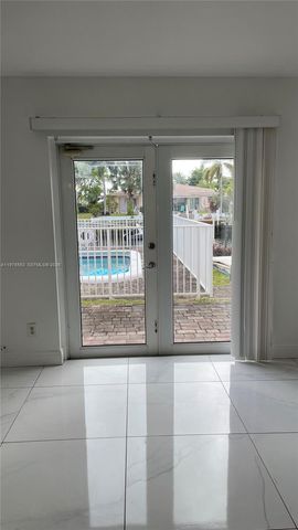 840 Pine Dr 104, Pompano Beach, FL 33060