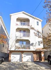 136 E Kinney St, Newark City, NJ 07105