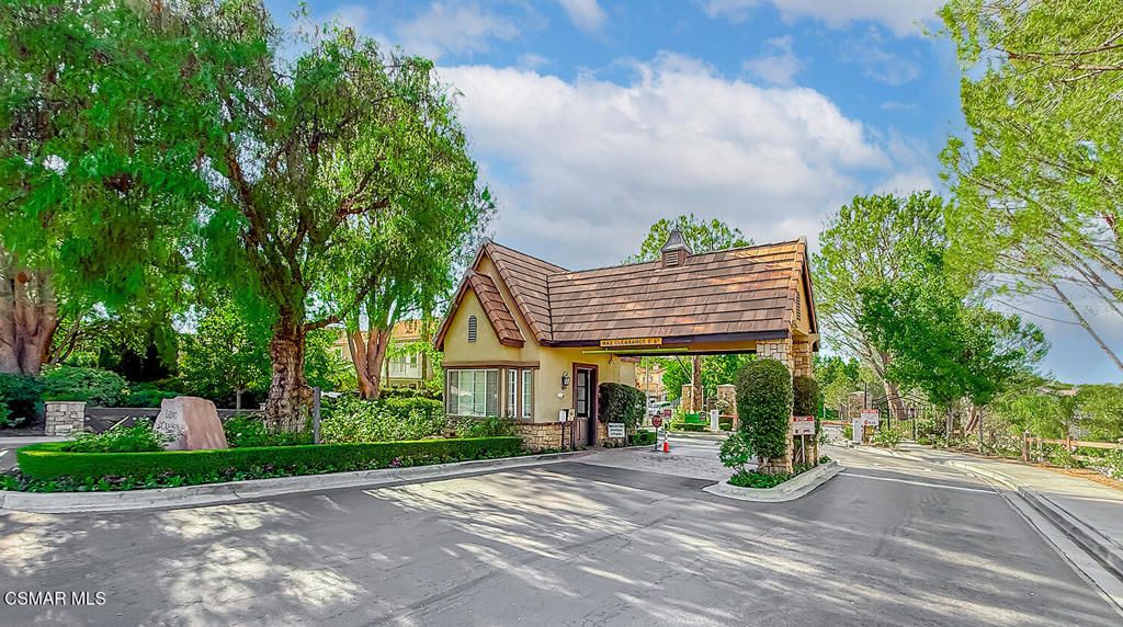 180 Brooks Court, Simi Valley, CA 93065 — exterior