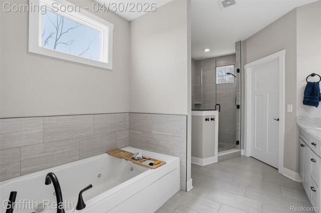 2550 Hartun Drive, Brighton Township, MI 48114