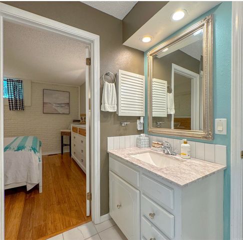 8 Castellon Drive, Hot Springs Village, AR 71909