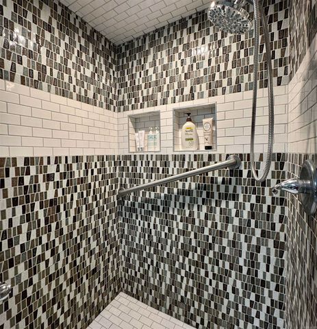 8 Castellon Drive, Hot Springs Village, AR 71909