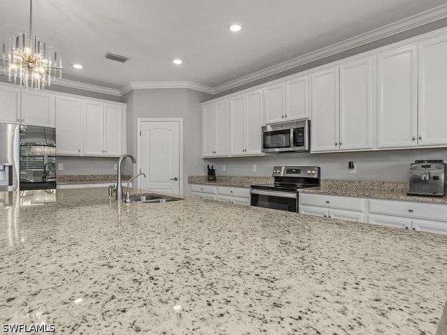 17575 Kinzie LN, Estero, FL 33928