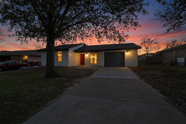 709 Oak Grove Lane, Royse City, TX 75189