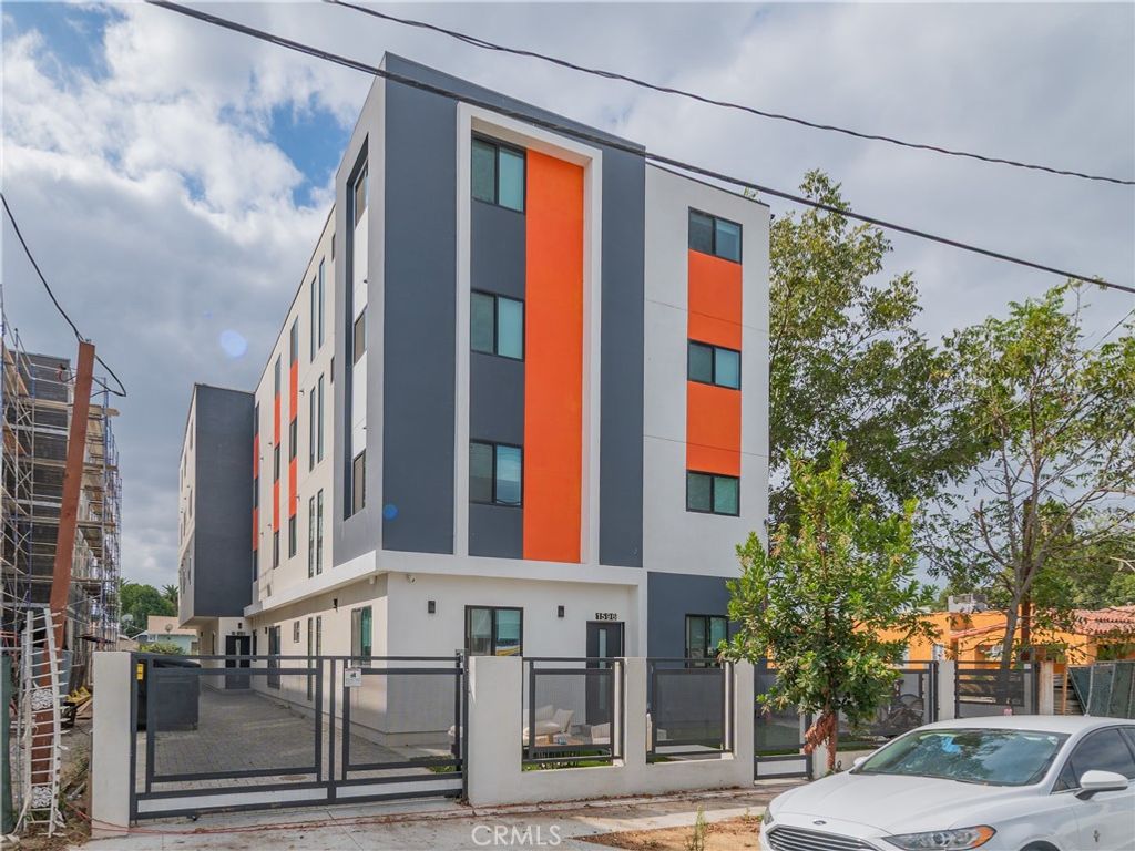 1598 W 36th, Los Angeles, CA 90018 — exterior