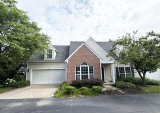 8518 Lazelle Village Drive, Lewis Center, OH 43035