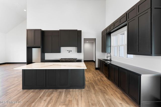 5199 Brook Lane, Hernando, MS 38632