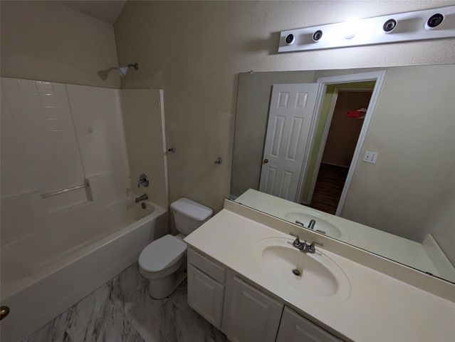 3713 Broken Pine Trail, Fort Worth, TX 76137