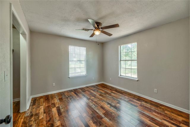 156 County Road 4430, Spurger, TX 77660