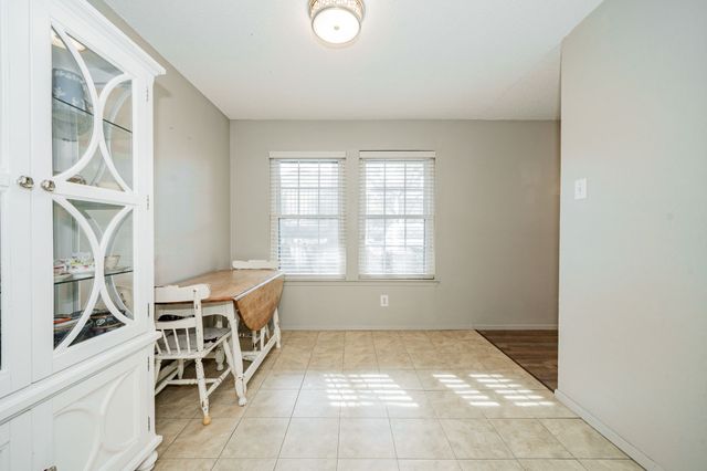 5335 Bent Tree Forest Drive 170, Dallas, TX 75248