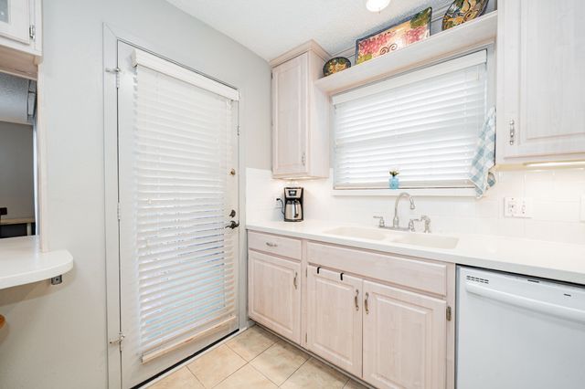 5335 Bent Tree Forest Drive 170, Dallas, TX 75248