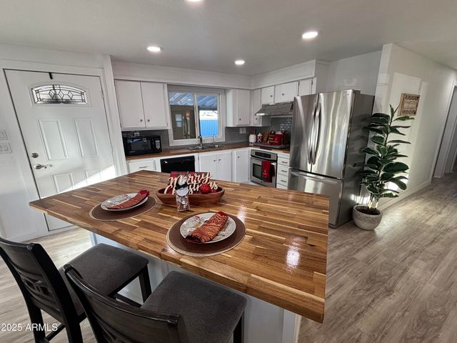 305 S VAL VISTA Drive S 94, Mesa, AZ 85204