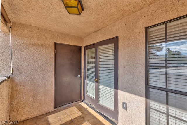 1751 East Reno Avenue 122, Las Vegas, NV 89119