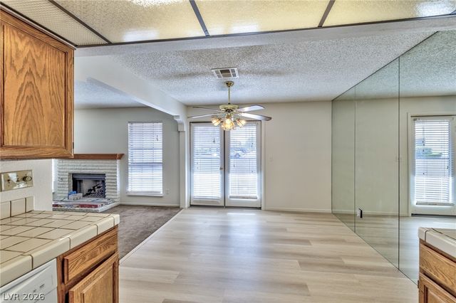 1751 East Reno Avenue 122, Las Vegas, NV 89119