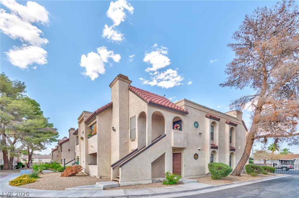 1751 East Reno Avenue 122, Las Vegas, NV 89119
