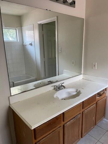 7615 Jonathon Court, Houston, TX 77489