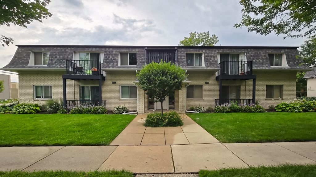 9601 S Karlov Avenue 104, Oak Lawn, IL 60453