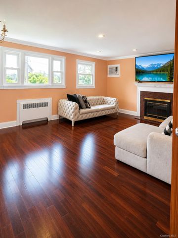 180 Sutton Manor Road, New Rochelle, NY 10801