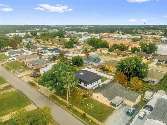 303 DILLON STREET, Winter Haven, FL 33880