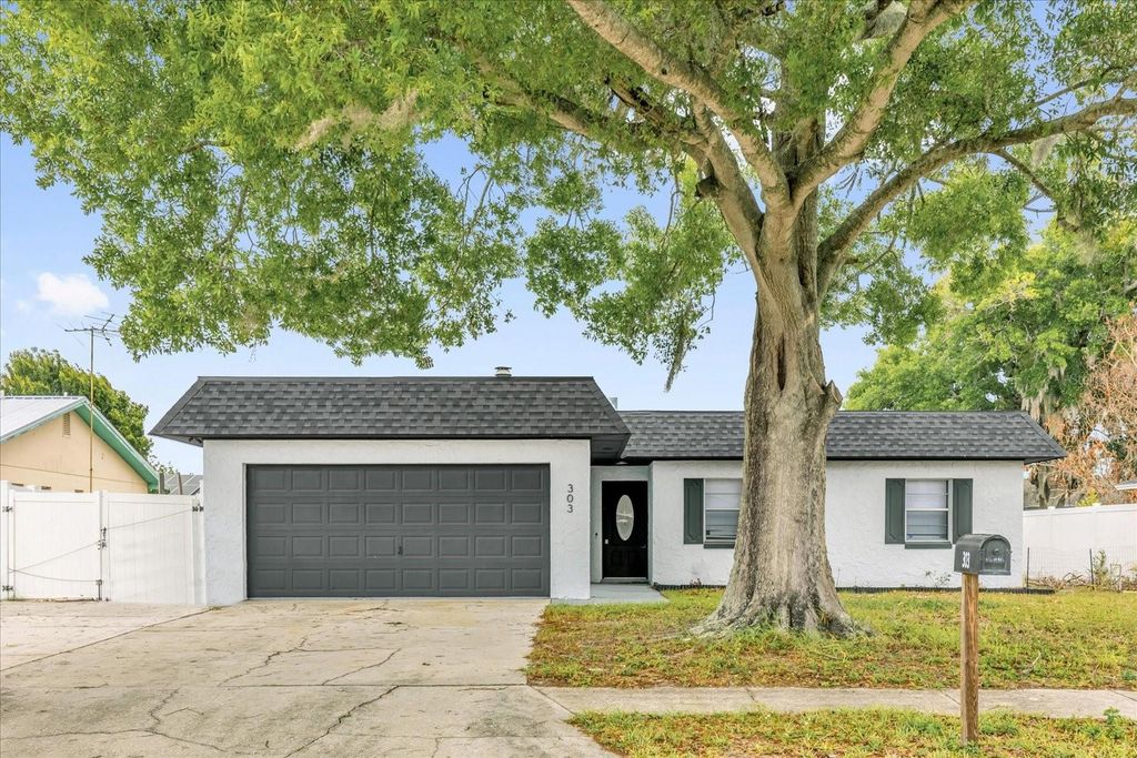 303 DILLON STREET, Winter Haven, FL 33880