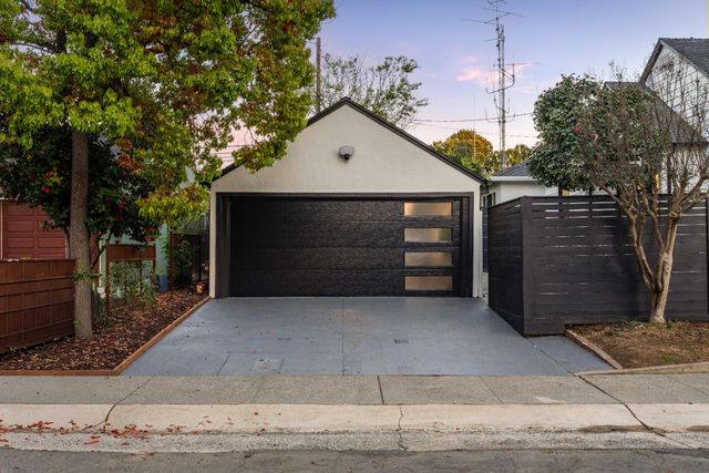5401 J St, Sacramento, CA 95819