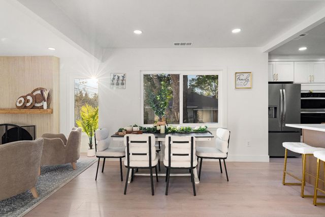 5401 J St, Sacramento, CA 95819