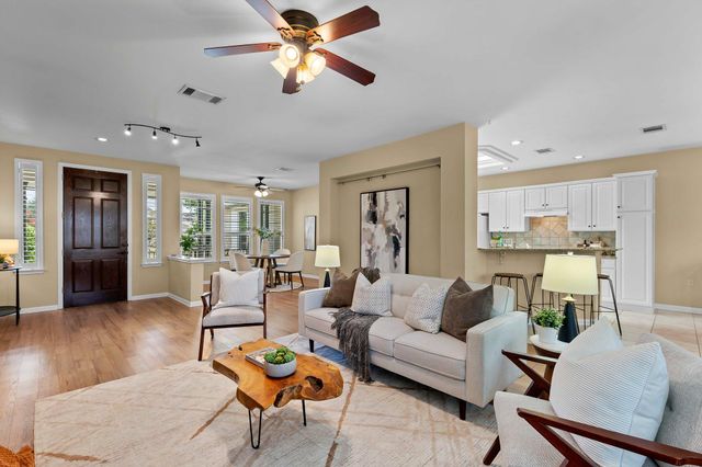 101 Vinca DR, Georgetown, TX 78633