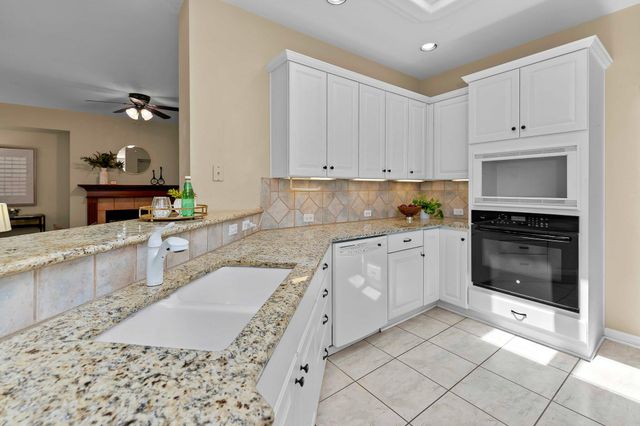 101 Vinca DR, Georgetown, TX 78633