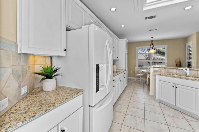 101 Vinca DR, Georgetown, TX 78633