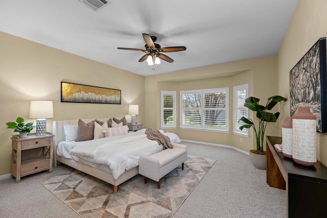 101 Vinca DR, Georgetown, TX 78633