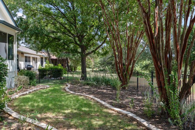101 Vinca DR, Georgetown, TX 78633