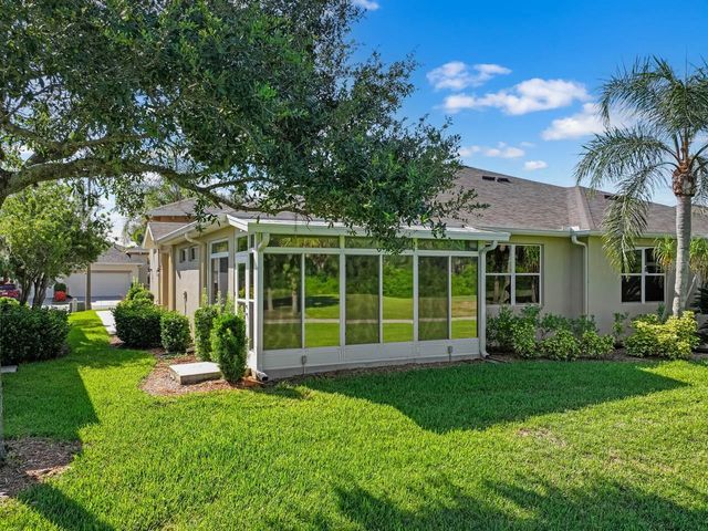 1226 LYNDHURST GREENS DRIVE 11, Sun City Center, FL 33573
