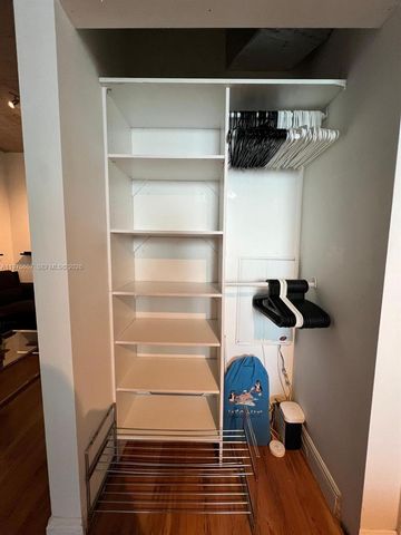 690 SW 1st Ct 1934, Miami, FL 33130