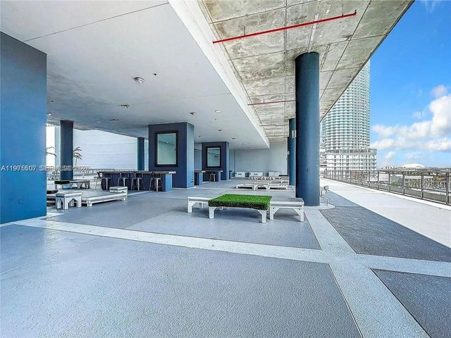 690 SW 1st Ct 1934, Miami, FL 33130