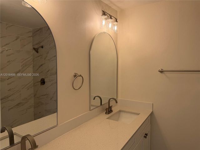 6640 W 24th Ct 25-106, Hialeah, FL 33016