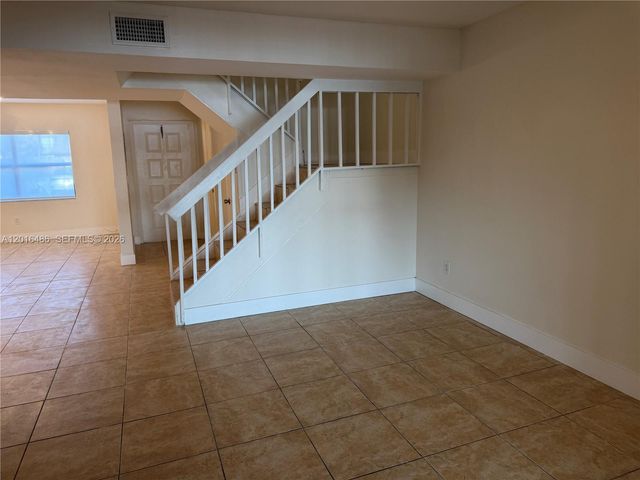6640 W 24th Ct 25-106, Hialeah, FL 33016