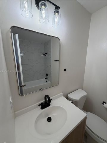 6640 W 24th Ct 25-106, Hialeah, FL 33016