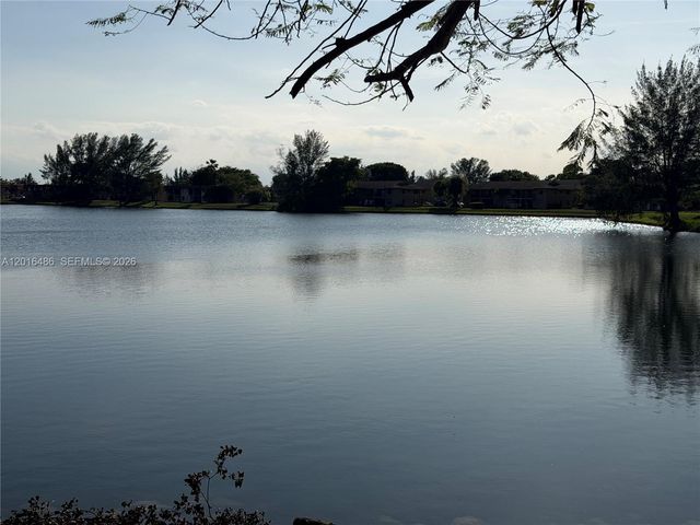 6640 W 24th Ct 25-106, Hialeah, FL 33016